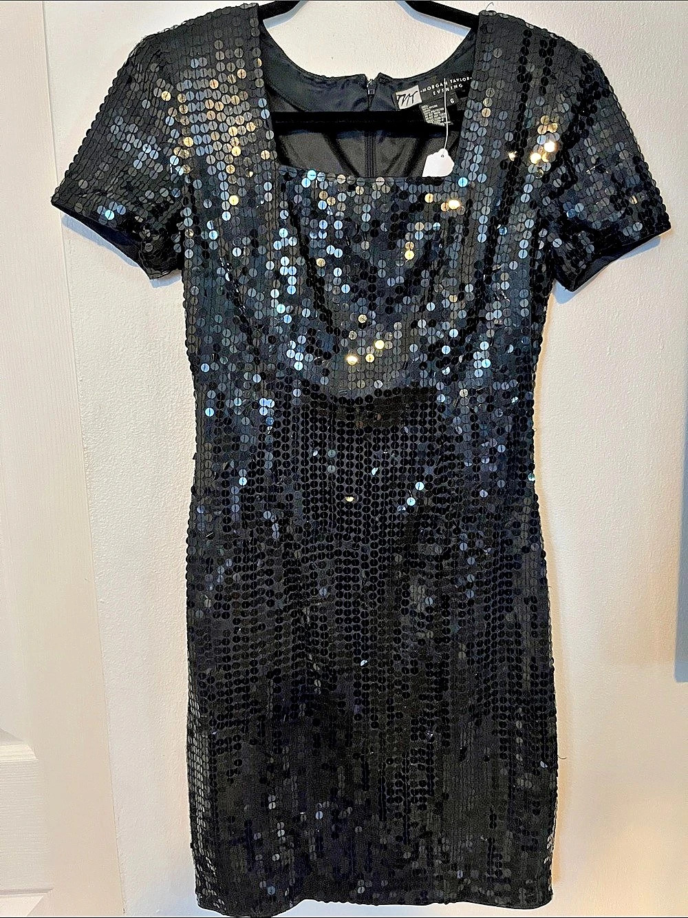 MORGAN TAYLOR Sequin Mini Dress in Black Size 6 Like New